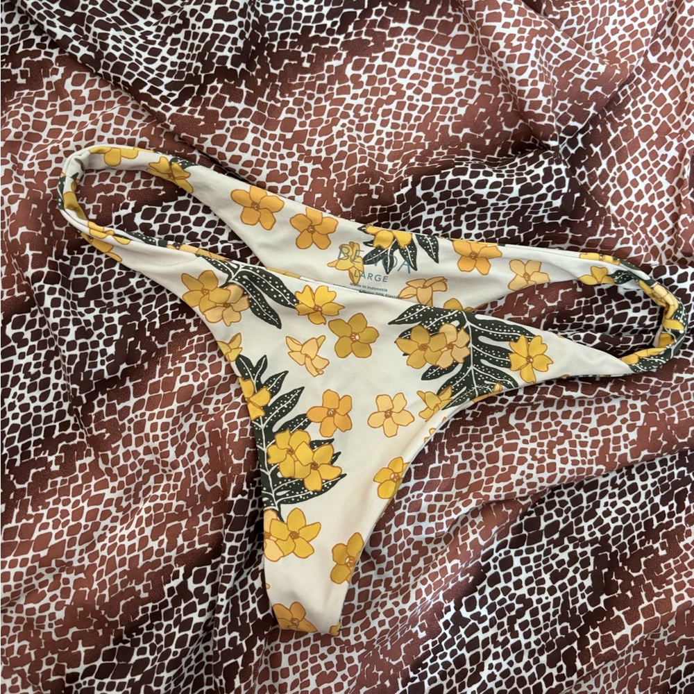 benoa tai bottoms